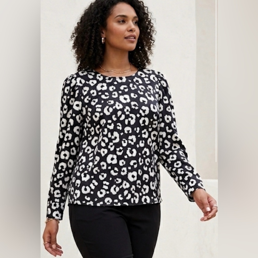 Peacocks Black and White Leopard Print Keyhole Blouse Size 14 Fits Large/XLarge